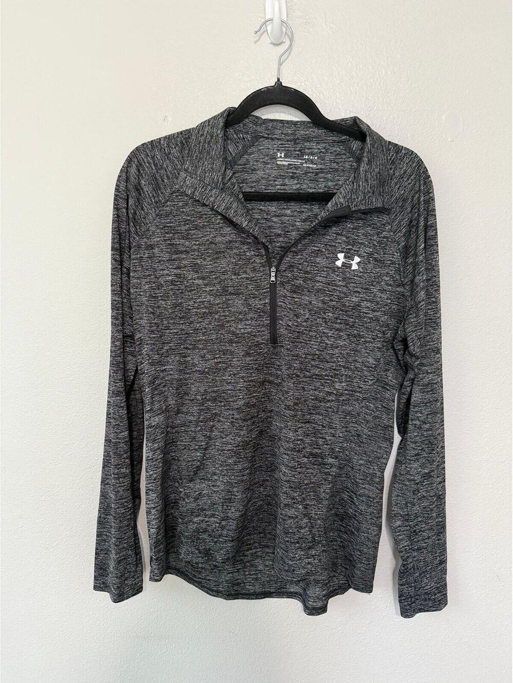 Under armour women’s light weight 1/4 zip size large